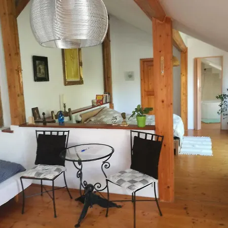 Apartament Lejlighed Piest'any